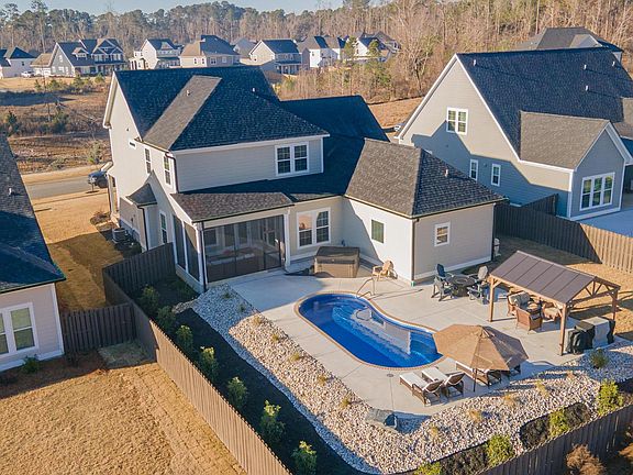 5th image of 615 River Oaks Ln