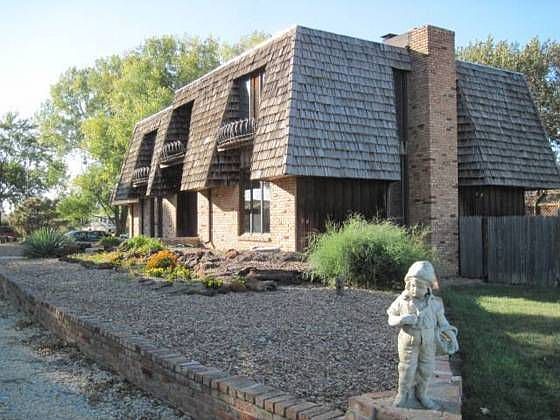 1st image of 2133 Leland Way