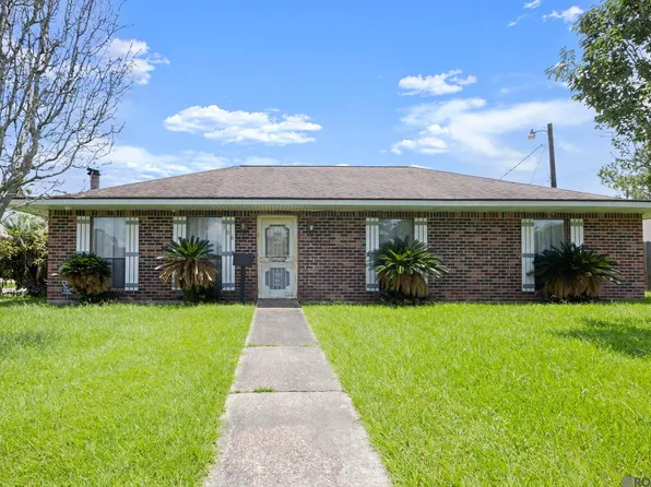 708 Paulfor St, Baker, LA 70714