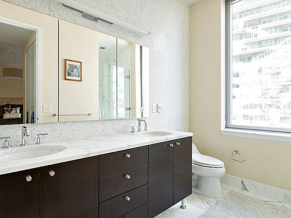 5th image of 4630 Center Blvd APT 804