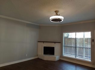 1100 Augusta Dr APT 61, Houston, TX 77057