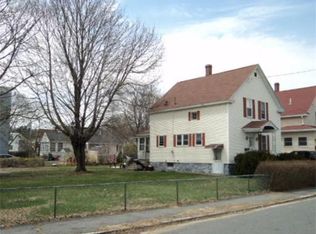 108 Endicott St, Lowell, MA 01854