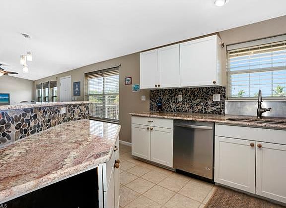 4th image of 103 Gulf Island Dr