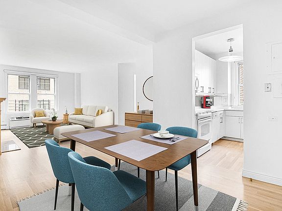 5th image of 40 W 55th St APT 8D