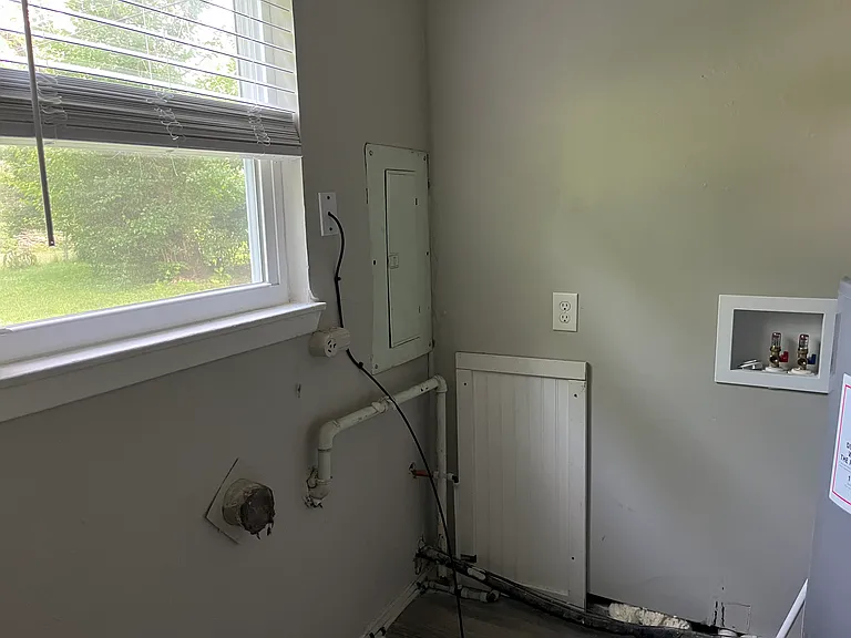 2309 SW High Ave — Photo 2