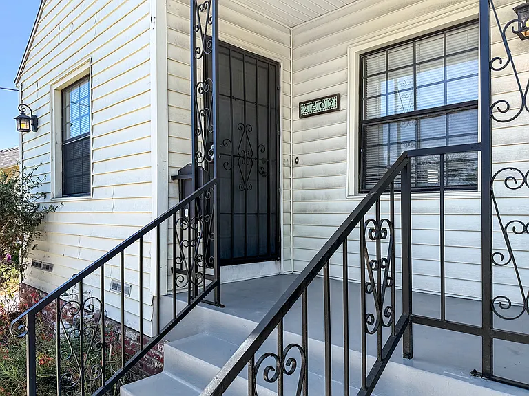 2507 S Patton Ave — Photo 2