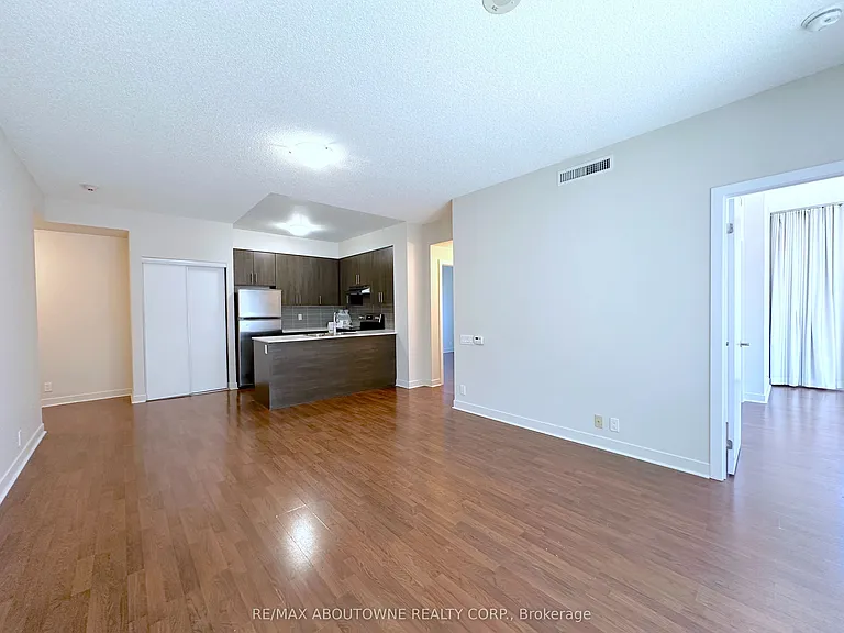 188 Clark Blvd #1002 — Photo 6