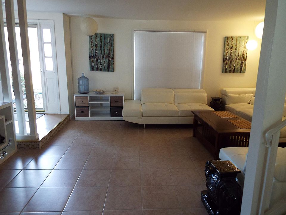 LARGE area for entertaining.