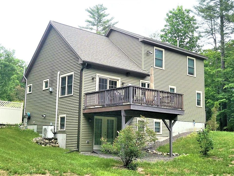 2nd image of 21 Chestnut Heights Road