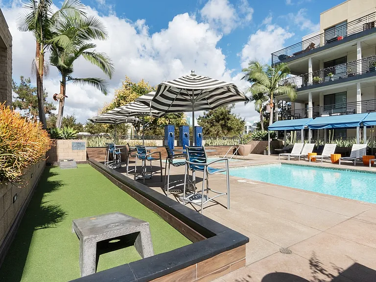 Ariva, San Diego, CA, Outdoor Game Lawn
