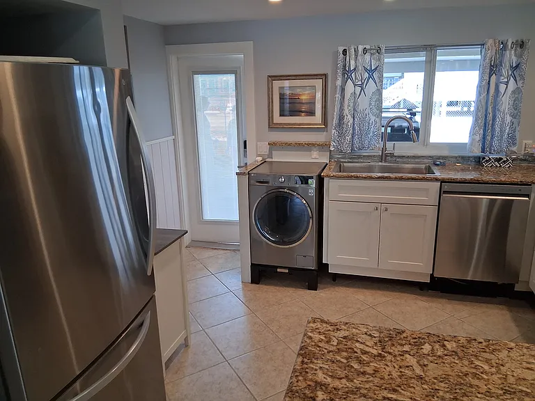 Top & bottom fridge and ice maker.