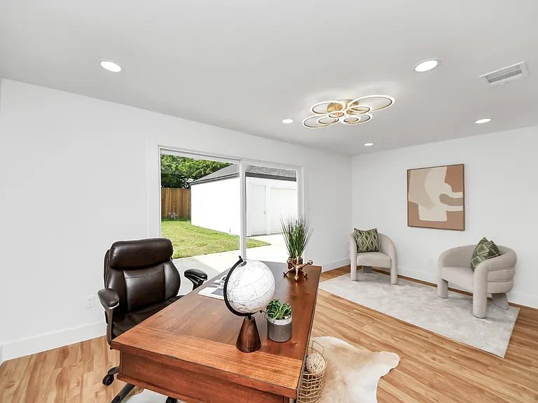 6249 Locke Ln — Photo 30