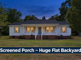 305 N 1st St, Broadway, NC 27505