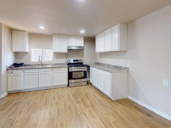 4th image of 3465 W Cortland Ave #95