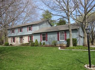 311 Trailwoods Dr, Dayton, OH 45415