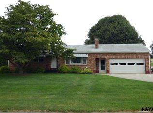 45 W Clearview Dr, Shrewsbury, PA 17361