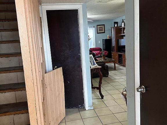 2nd image of 1904 Havana Avenue #1