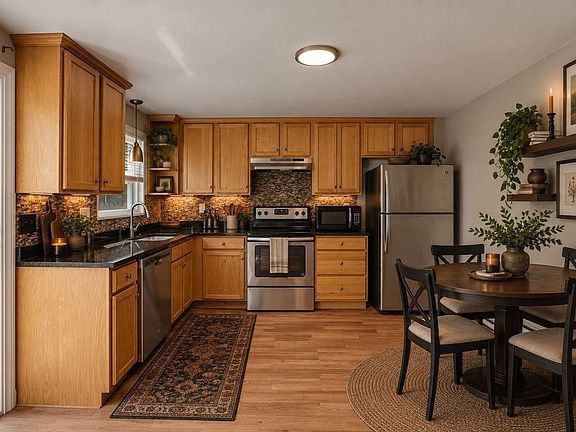 4th image of 17 Orchard Ave #L