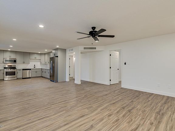 3rd image of 3539 E Montecito Ave #3