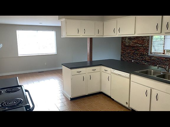 2nd image of 4448 Procuniar Dr