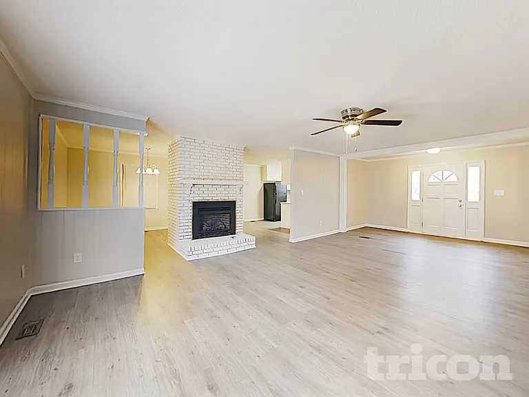 605 Colorado Ct — Photo 5