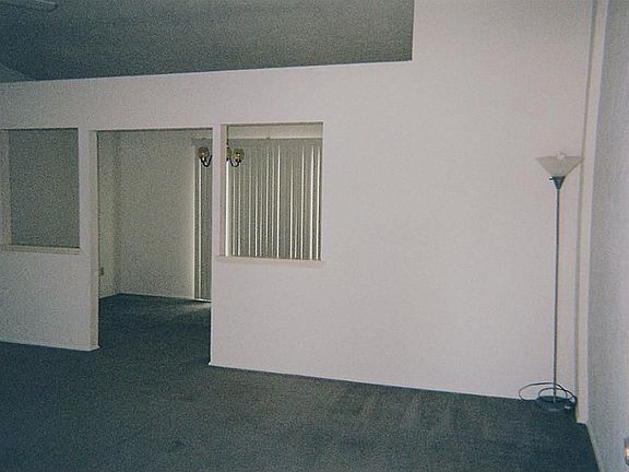 4th image of 10143 Horseshoe Bend Dr