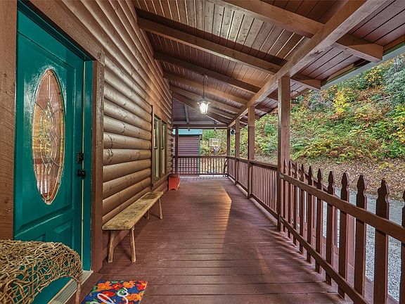 12th image of this home