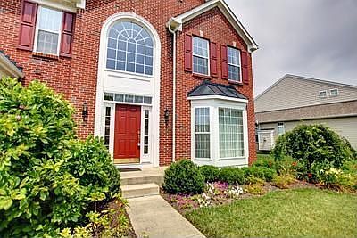 3rd image of 9150 Surrey Gate Pl