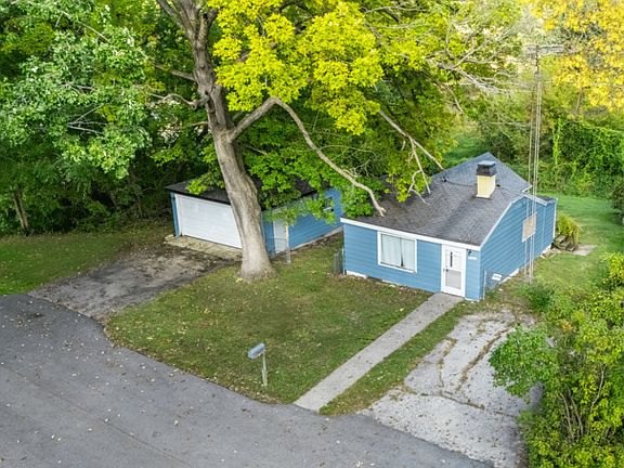 4th image of 35107 N Rosewood Ave