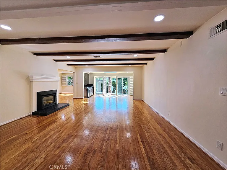 4559 Don Pio Dr — Photo 2