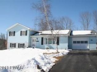 31 Edward Rd, Beach Lake, PA 18405