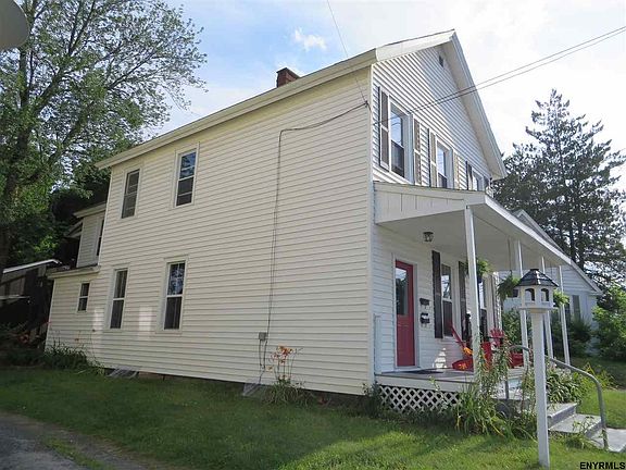 3rd image of 4 Lincoln Ave