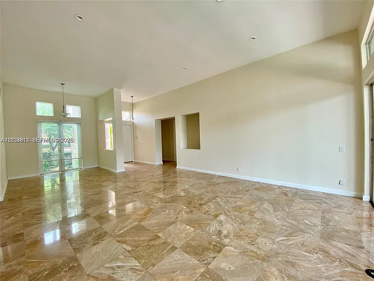 2694 Oakmont — Photo 4