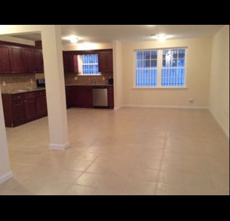 2nd image of 151-153 Bellair Pl #1