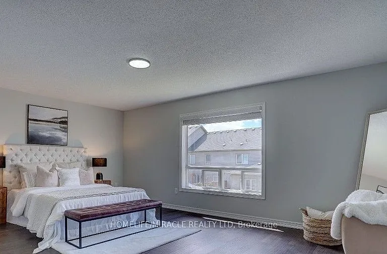 95 William Fair Dr #UPPER — Photo 14
