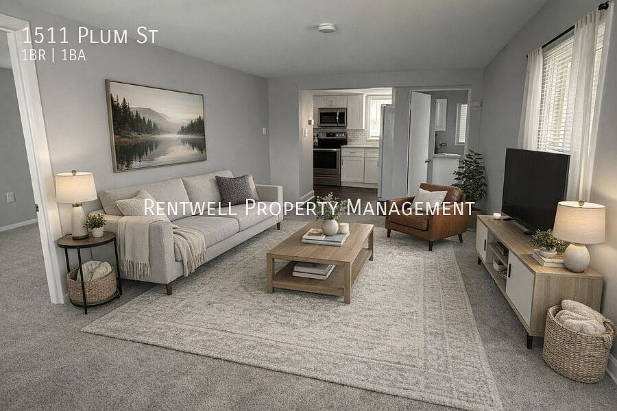 1st image of 1511 Plum St