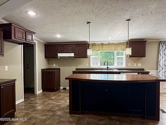 2nd image of 231 Oakwood Drive