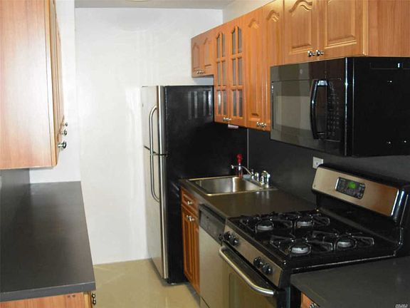 3rd image of 8410 153rd Ave APT 6F