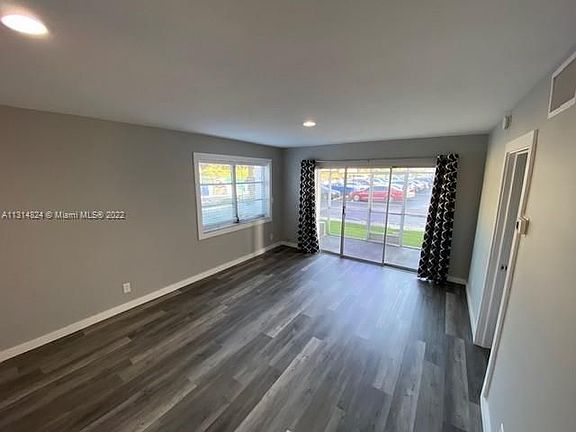2nd image of 3040 NE 16th Ave APT 102