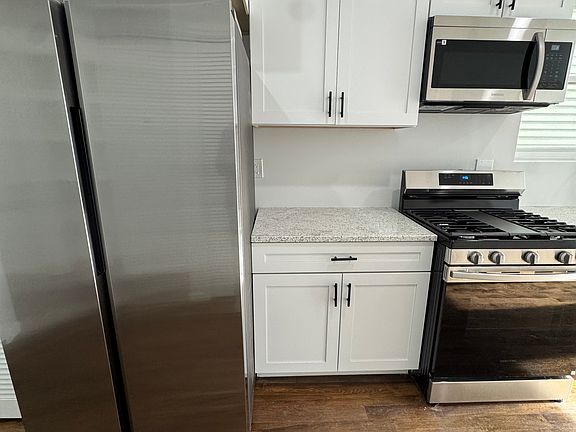 5th image of 196 Malvern St APT 1
