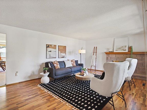 5th image of 1223 W Columbia Ave