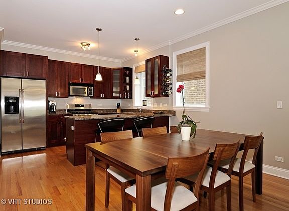 4th image of 2038 W Iowa St APT 1E