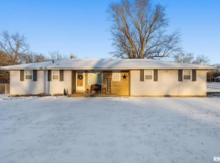 1809 Springfield Rd, East Peoria, IL 61611