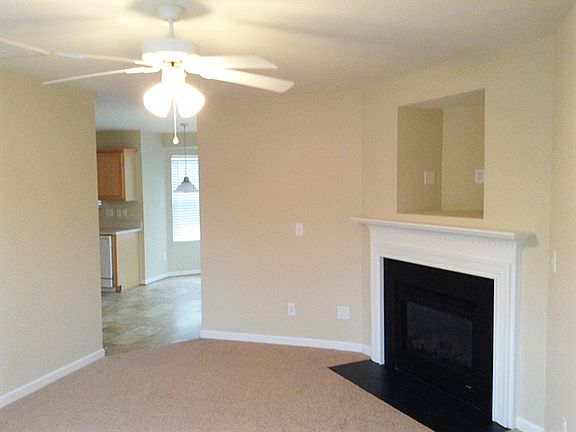 5th image of 6109 Black Willow Dr