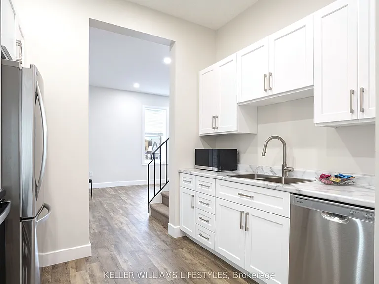 537 Talbot St #5 — Photo 12