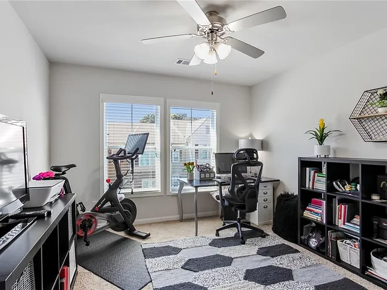 1319 Kingston Trl — Photo 14