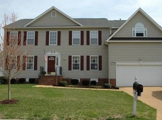112 Seth Ln, Yorktown, VA 23693