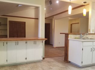 19 Riverview Dr, Greenville, SC 29611
