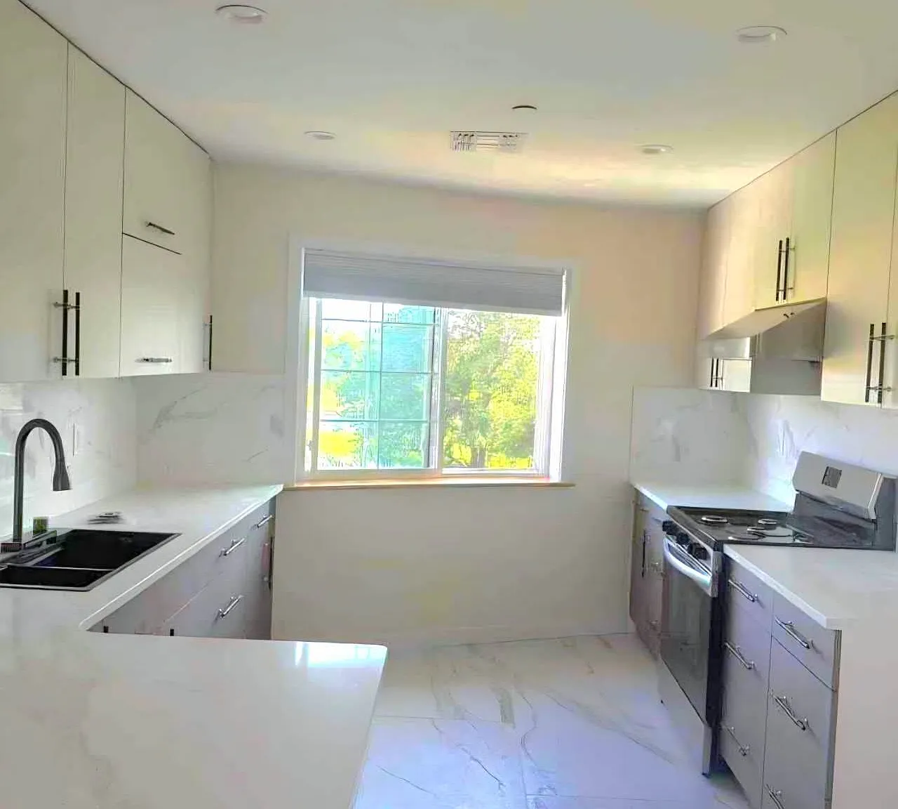 2 bed, $2,800 — Photo 2