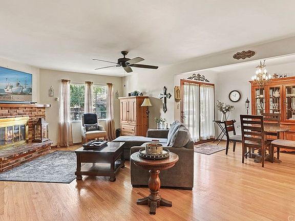 3rd image of 227 N Elspeth Way